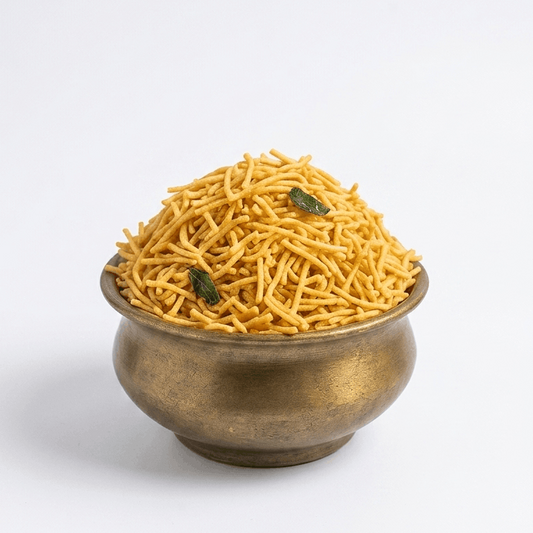 Kaipunnyam OmaPodi snack in 200g packet, traditional Indian spice blend with crispy texture and vibrant flavor.